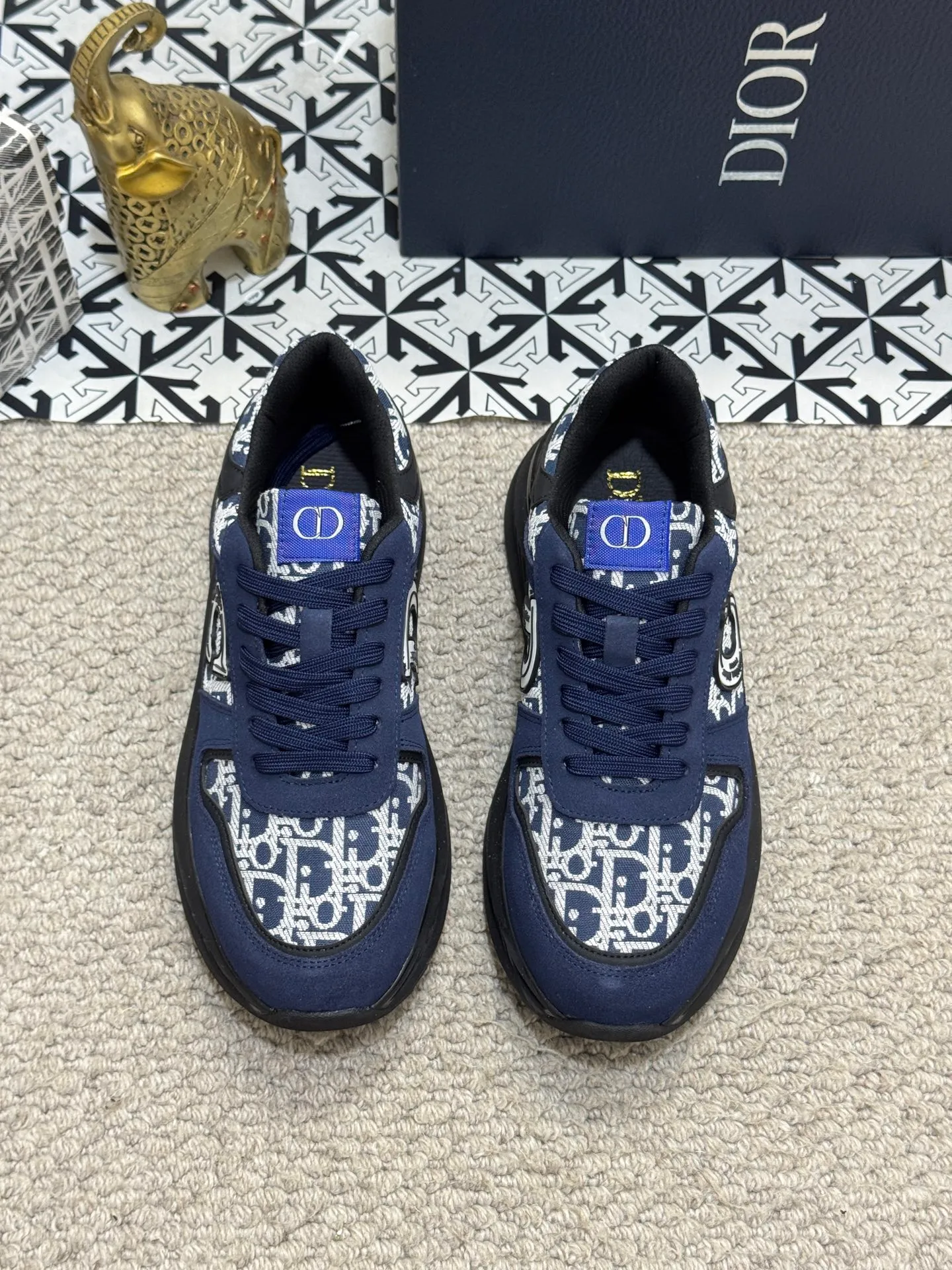 Men's men's shoes 💰440 [New model] 🐞🐞Top original - Dior 🆕 Low-top B02 casual sports shoes, carefully made of first-layer cowhide with canvas, comfortable and breathable ~ rubber soles, enhance style. Fashionable and versatile, it can complement any look. Featuring an exquisite design that is uniquely dynamic and modern, this shoe is part of Dior's legacy and embodies modern elegance. Size: 38-44 (45 customized